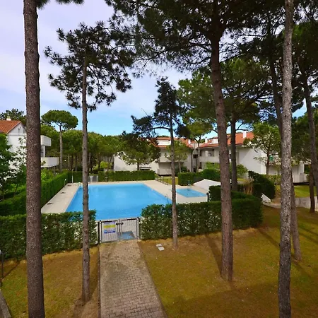 Peaceful In Lignano Pineta アパート *