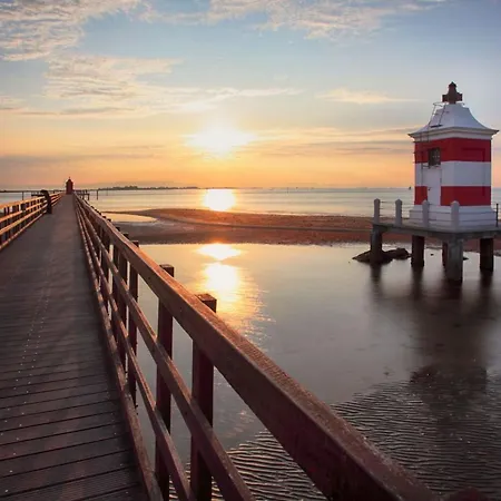 Peaceful In Lignano Pineta アパート *